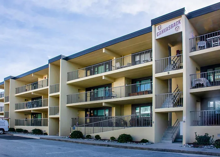 Apartment Canvasback 201